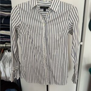 Banana Republic Blue and White Riley Shirt 0P